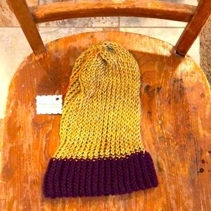 Handmade, New, Women’s Loom Knitted Winter Hat, Yarn, Tan, Purple